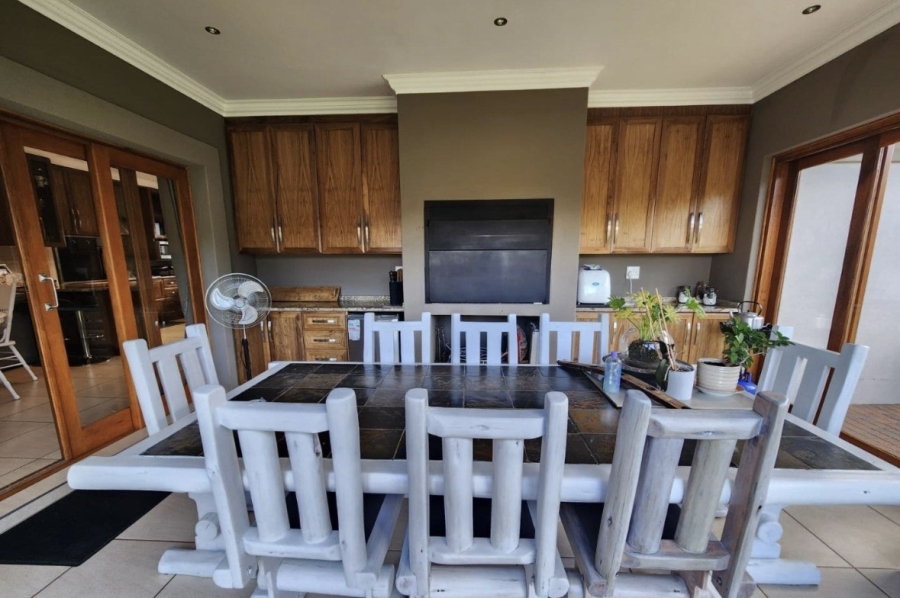 3 Bedroom Property for Sale in Wilkoppies North West